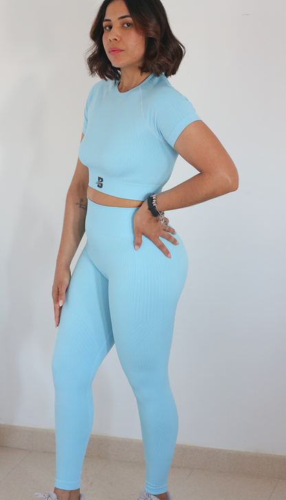 Conjunto Desportivo Feminino 2 Peças – Top + Leggings