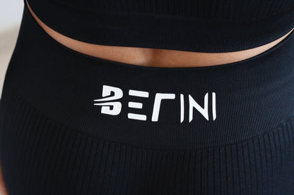 Conjunto Desportivo Feminino 2 Peças – Top + Leggings